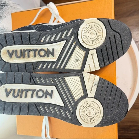 Louis Vuitton Monogram Black and White Sneakers - Picture 7 of 16